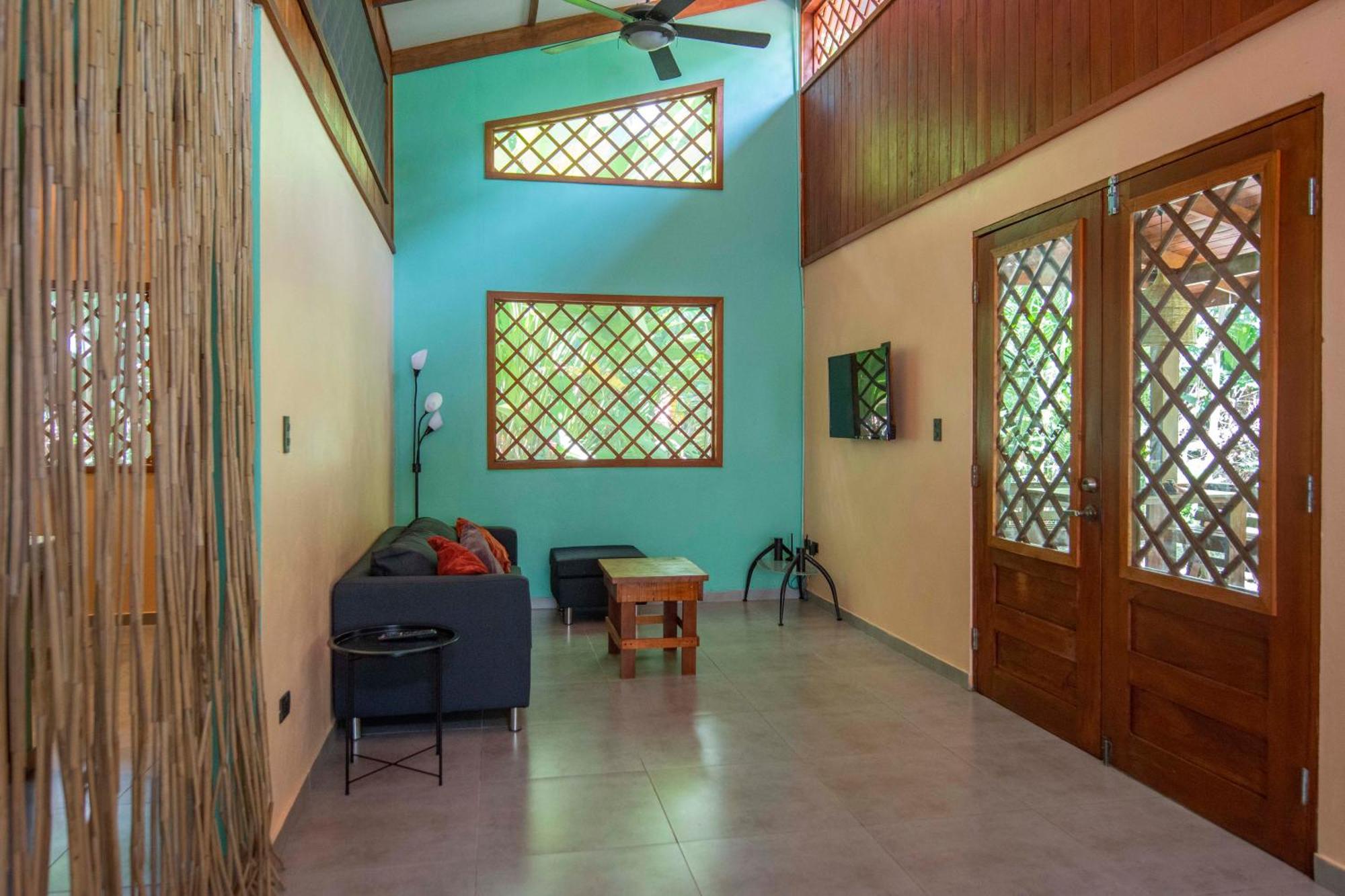 Villa Pina Dorada Dependencia Del Hotel Casa Merlin Puerto Viejo de Talamanca Exterior foto