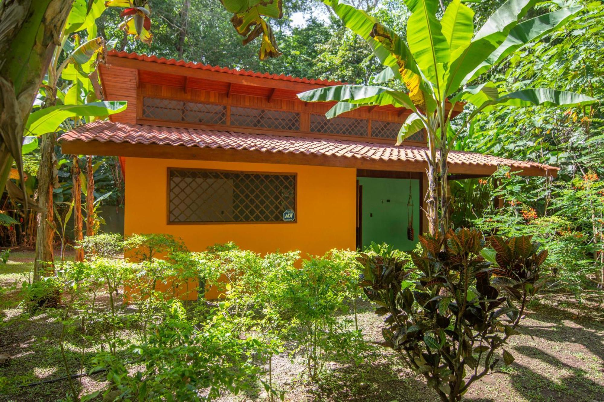 Villa Pina Dorada Dependencia Del Hotel Casa Merlin Puerto Viejo de Talamanca Exterior foto
